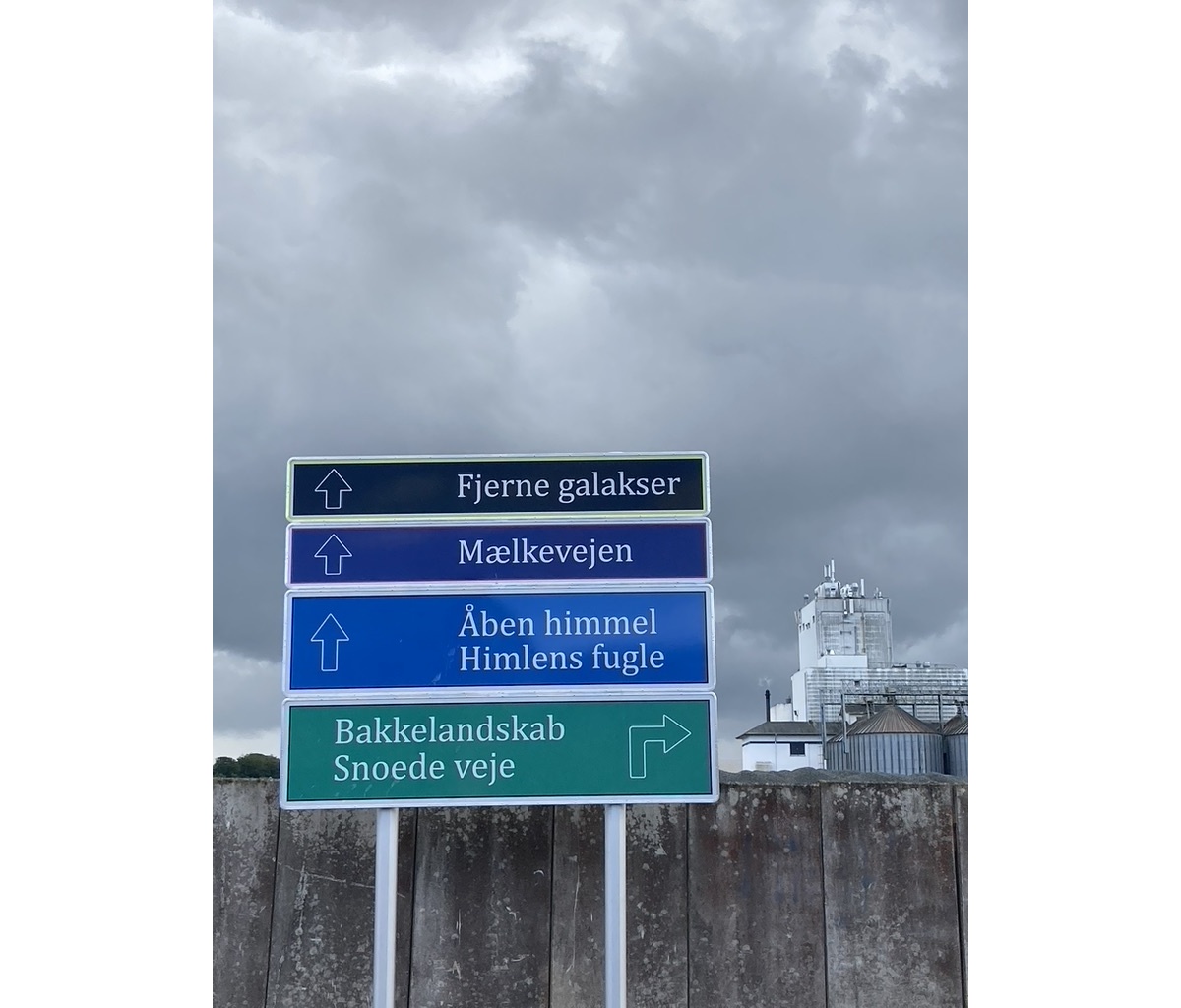 <img alt="" src="/images/d/5/7/5/e/d575ebaffdc5b3a7dc18e1ea83f63ec09b56c9aa-verkehr9.jpeg?name" />