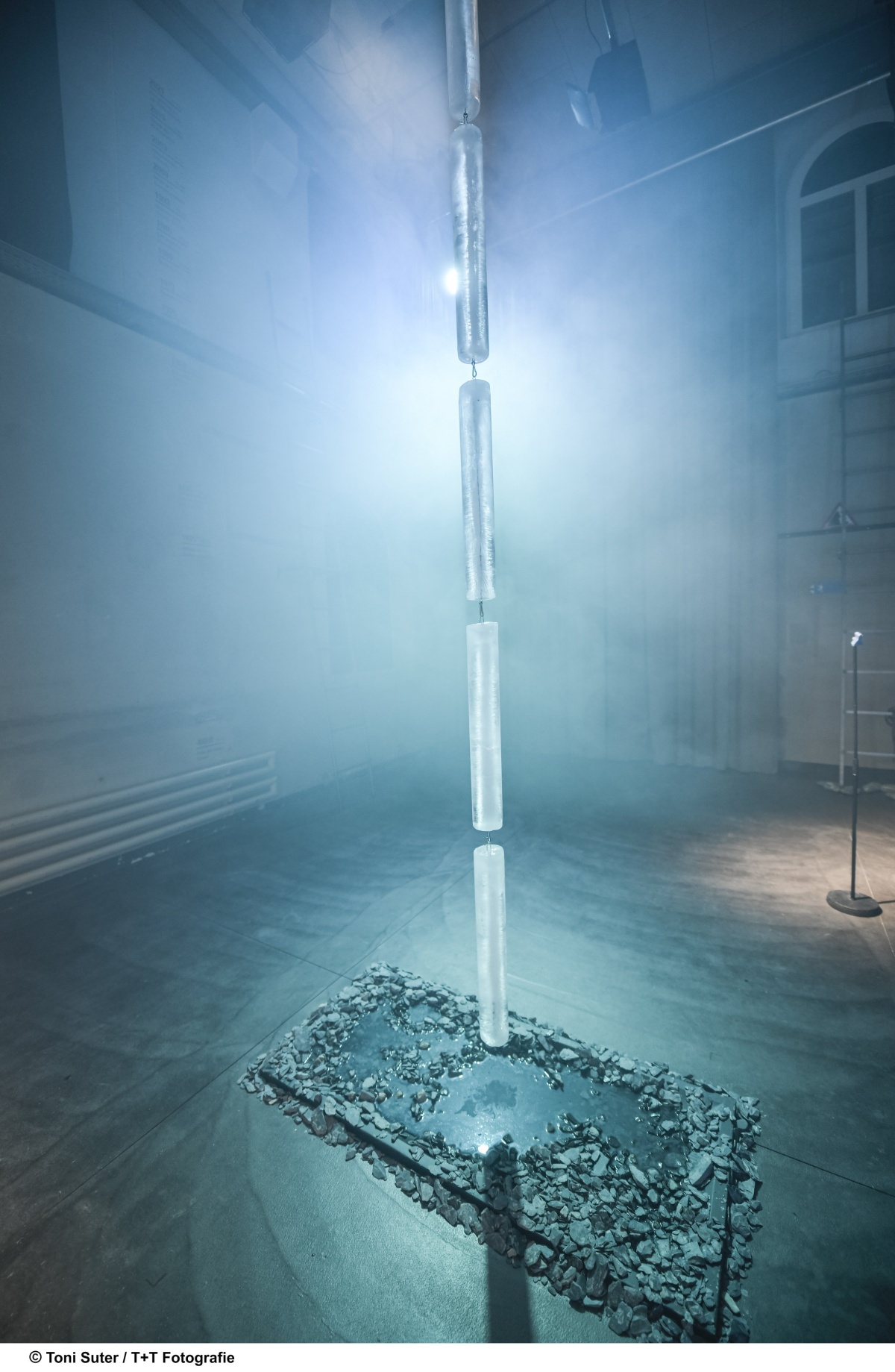 <img alt="" src="/images/f/5/0/e/0/f50e0183325fcea89e83f591f58a05bd6320b827-fluechtigeseis10.jpg?name" />