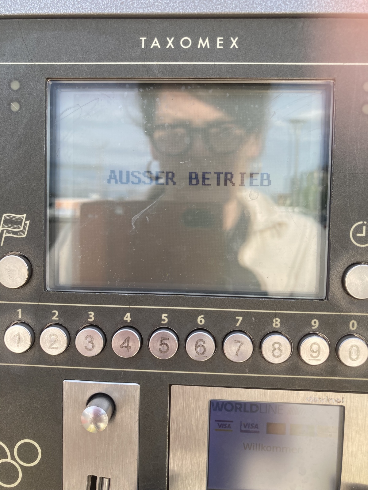 <img alt="" src="/images/1/1/9/d/0/119d01859f7cf2b301218d2ff31b5344cd421d8b-hors-service.jpg?name" />