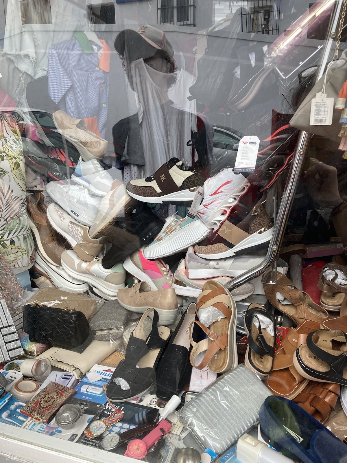 <img alt="" src="/images/e/4/b/4/5/e4b45f288a20a4dbccf0e084fe11e50a024bfbbe-unterwegs10.jpg?name" />