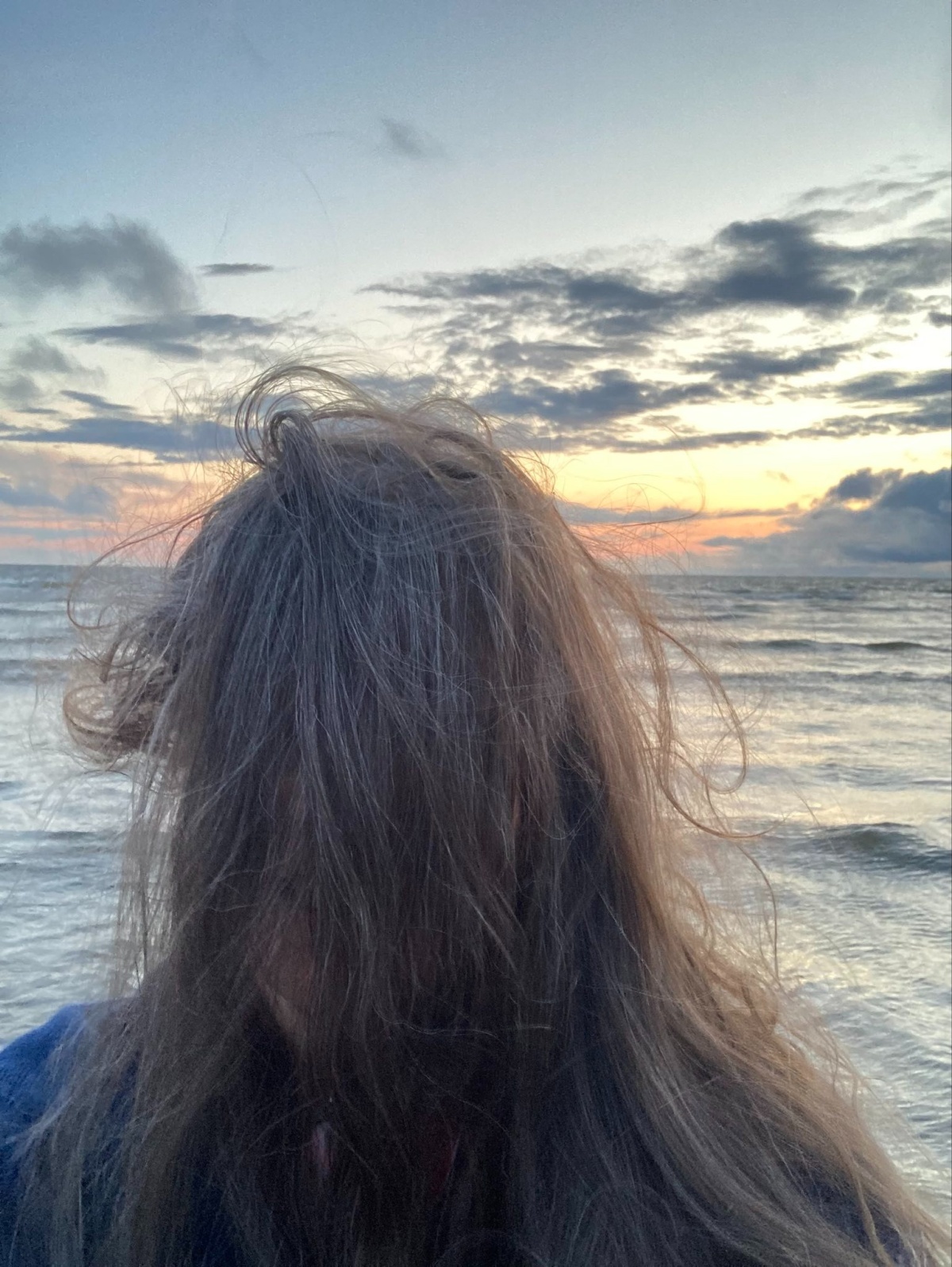 <img alt="" src="/images/c/c/8/7/e/cc87e722de107d985aba443054335be136d4f479-draussennn.jpeg?name" />