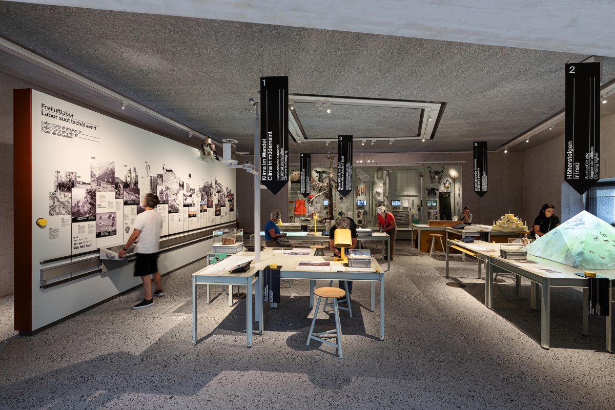 <img alt="" src="/images/d/0/e/4/0/d0e407070c27036aeb6f1049fbe2180d6df0d792-npzfoto9-groenlandbasel-corneliavinzens.jpg?name" />