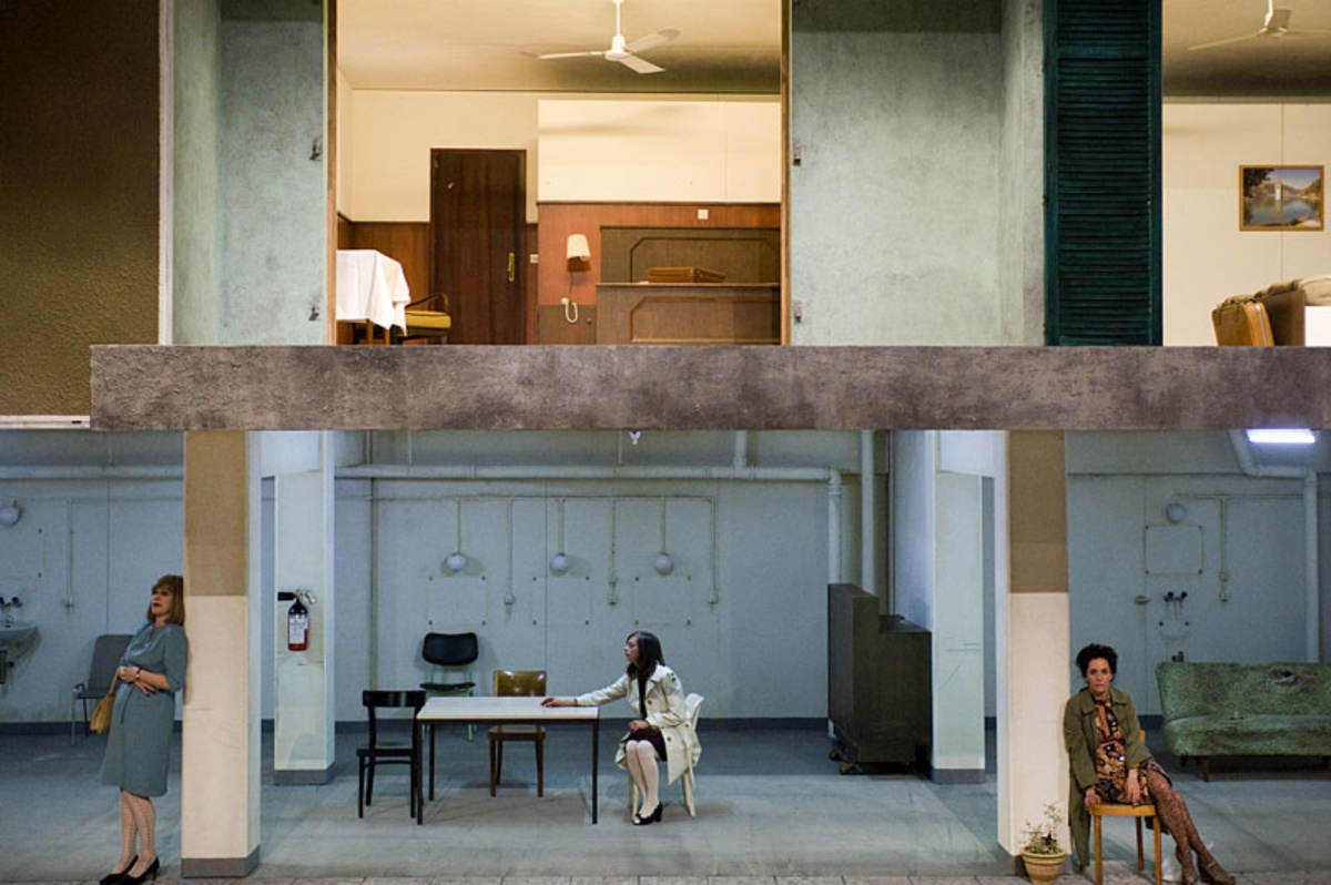 <img alt="" src="/images/b/6/6/0/3/b66038d18927b9627b2c3a6a084cc5fd85acd637-c15b087ec1-modified.jpg?name" />