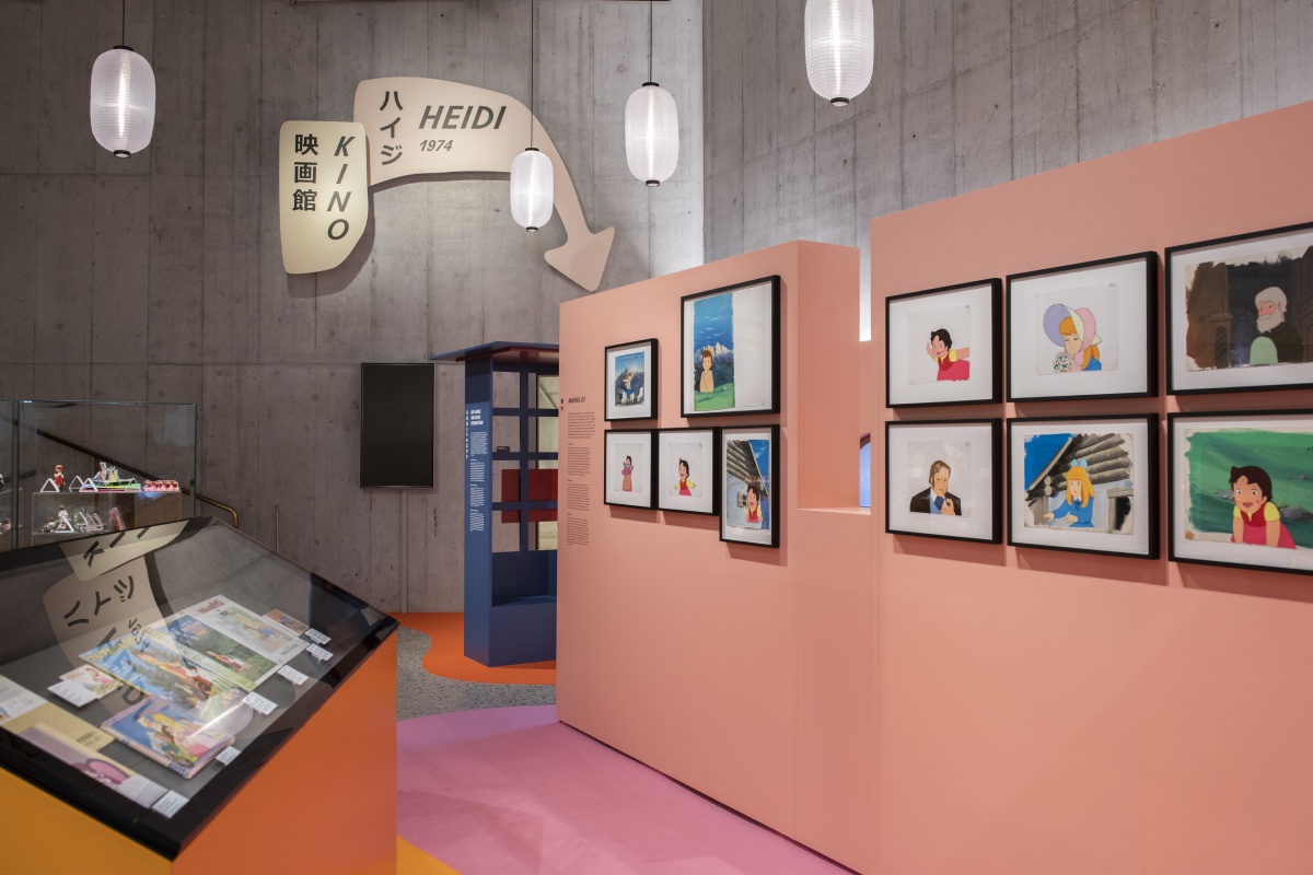 <img alt="" src="/images/6/a/4/a/3/6a4a3b14ada71e3e11356f88058359b1fac4c58d-07-blick-in-die-ausstellung-heidi-in-japan.jpg?name" />
