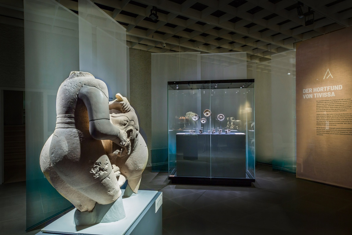 <img alt="" src="/images/b/4/a/9/3/b4a93c9c8f2d52963718ec1b3288722510ea0e94-90a1706midressrgb.jpg?name" />