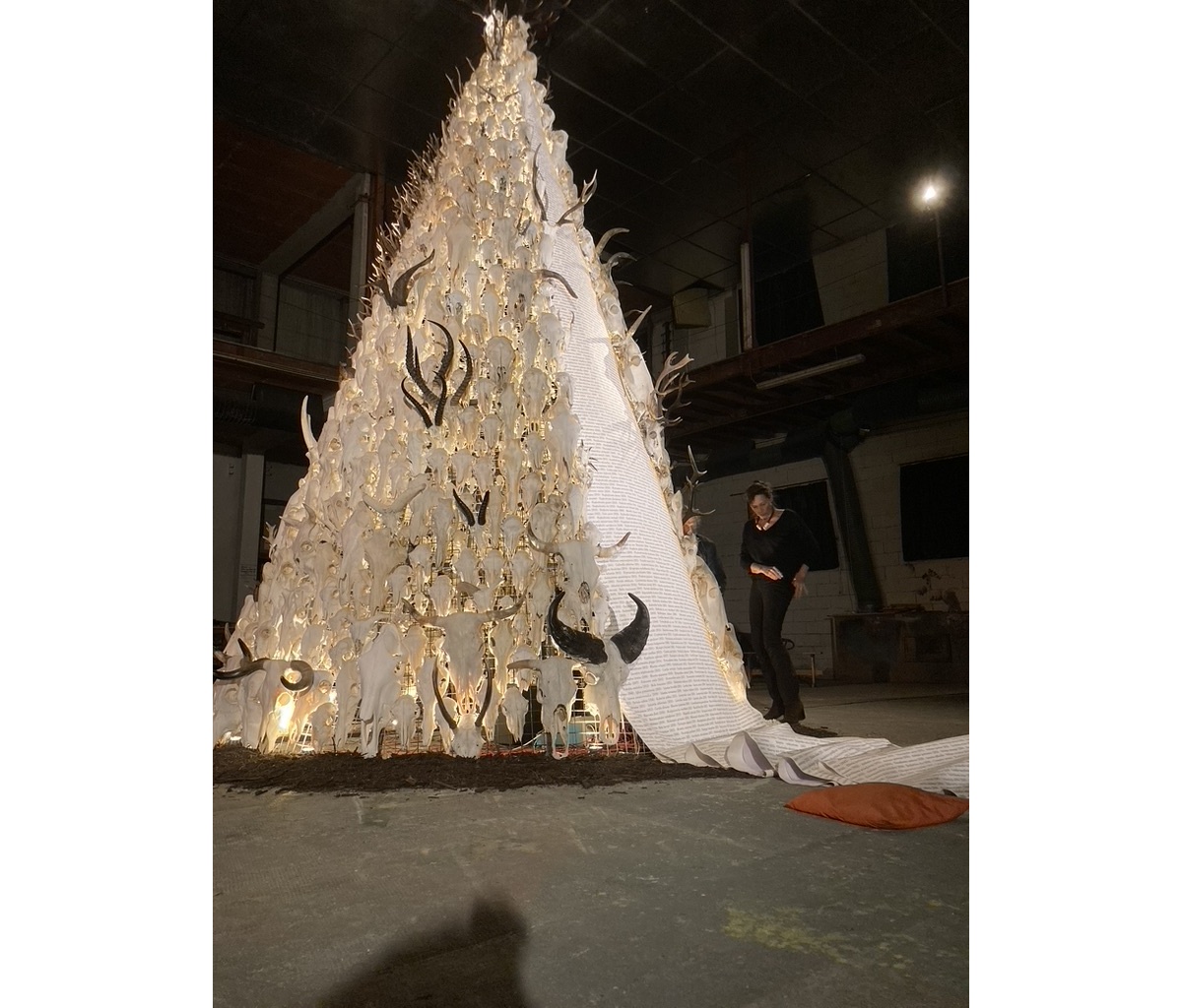 <img alt="" src="/images/4/f/5/4/d/4f54d659e25b85d33a58050220596d57f30debdc-6e526a0c-ef56-4761-9166-07a8acb884f81105c.jpeg?name" />