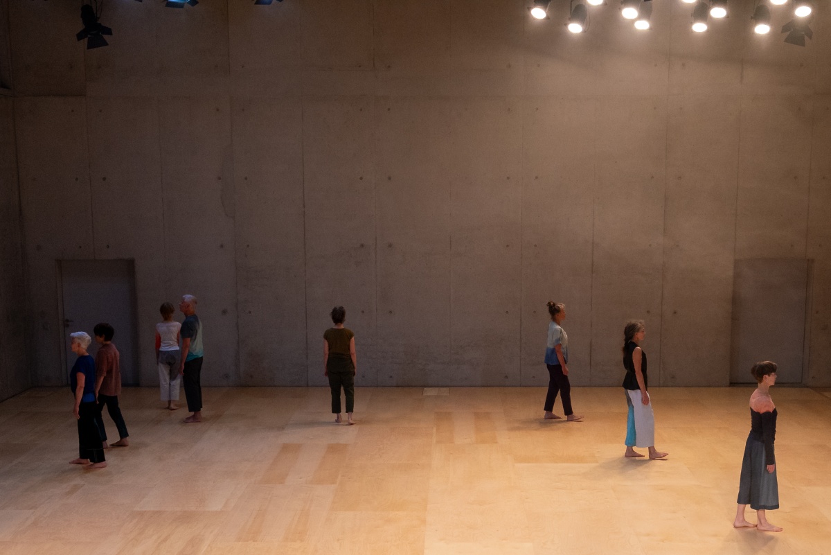 <img alt="" src="/images/e/b/5/a/c/eb5ac2acb07e22476184afbbafb539dd8b689874-dancemeto-theend-25neu-19.jpg?name" />