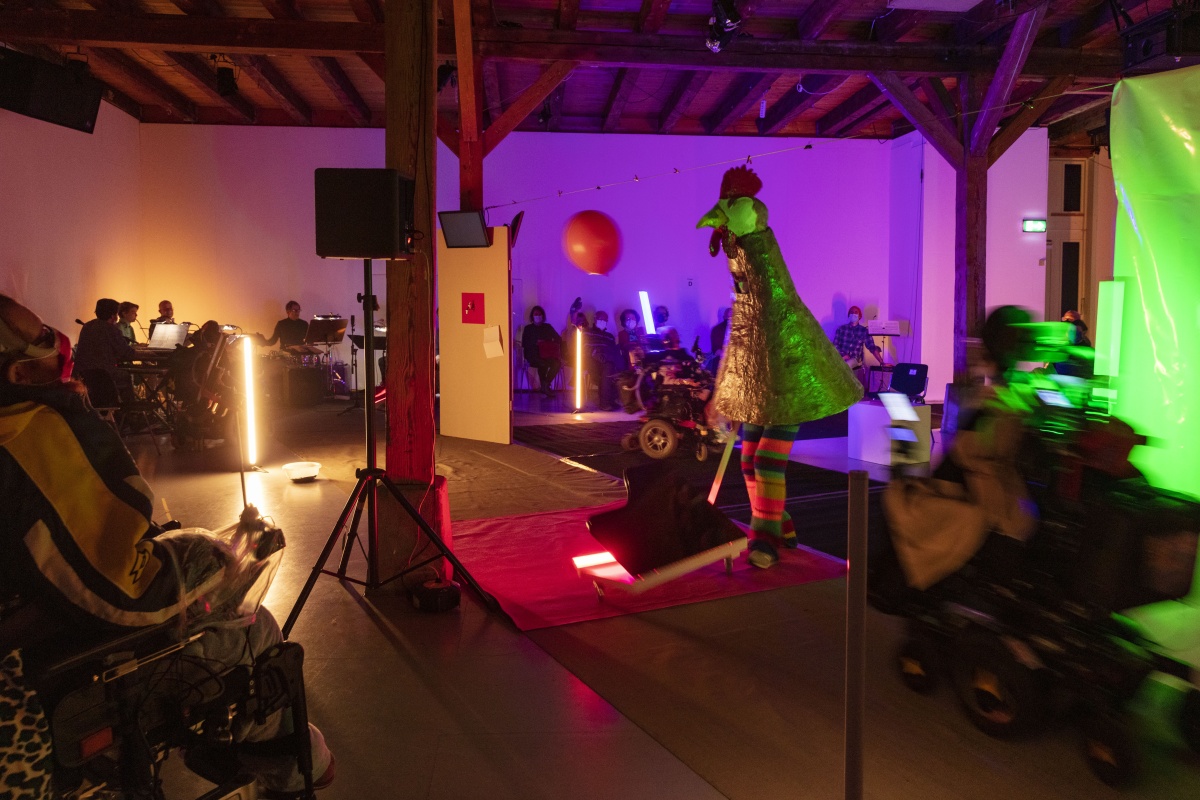 <img alt="" src="/images/1/b/7/2/6/1b72617daa70c67e93030ecce0beb30ebee18b5f-w0a1351.jpg?name" />