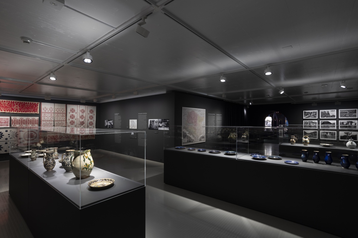 <img alt="" src="/images/e/b/b/3/4/ebb3417d38d5dbbf38a057f0b539b2bbbd5335ab-02a0424.jpg?name" />