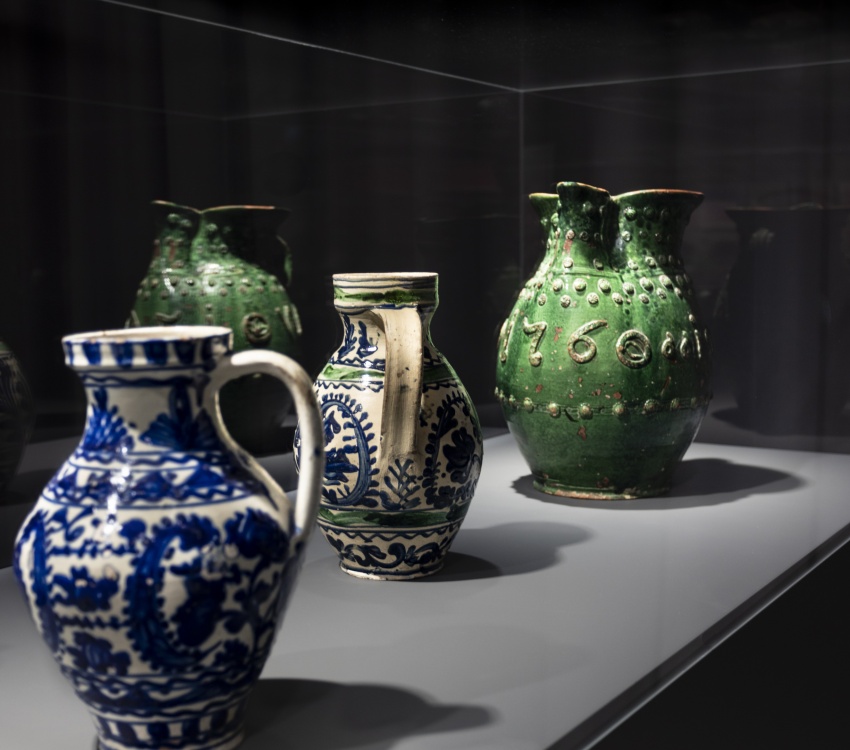 <img alt="" src="/images/a/d/d/4/4/add4419c1e4d1f520799d35ea2c81299ec23199b-02a0512.jpg?title" />